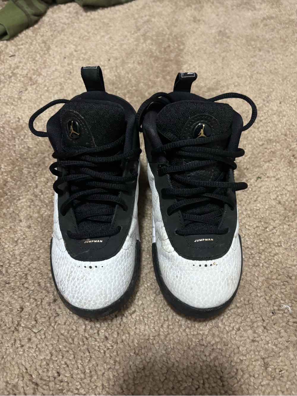 Jordan Kids Black and White Jumpman Low-Top Sneakers 9c
